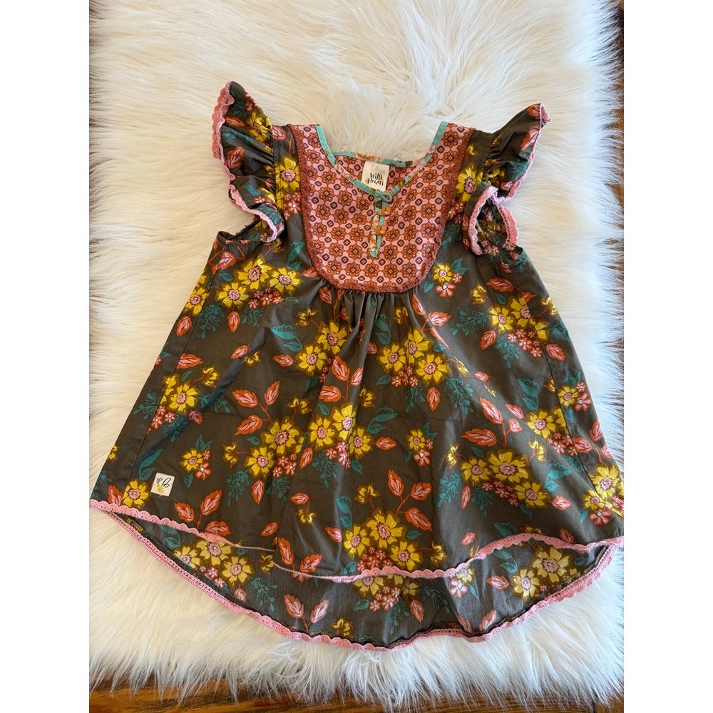 Wild Flowers tunic top floral size 6 EUC